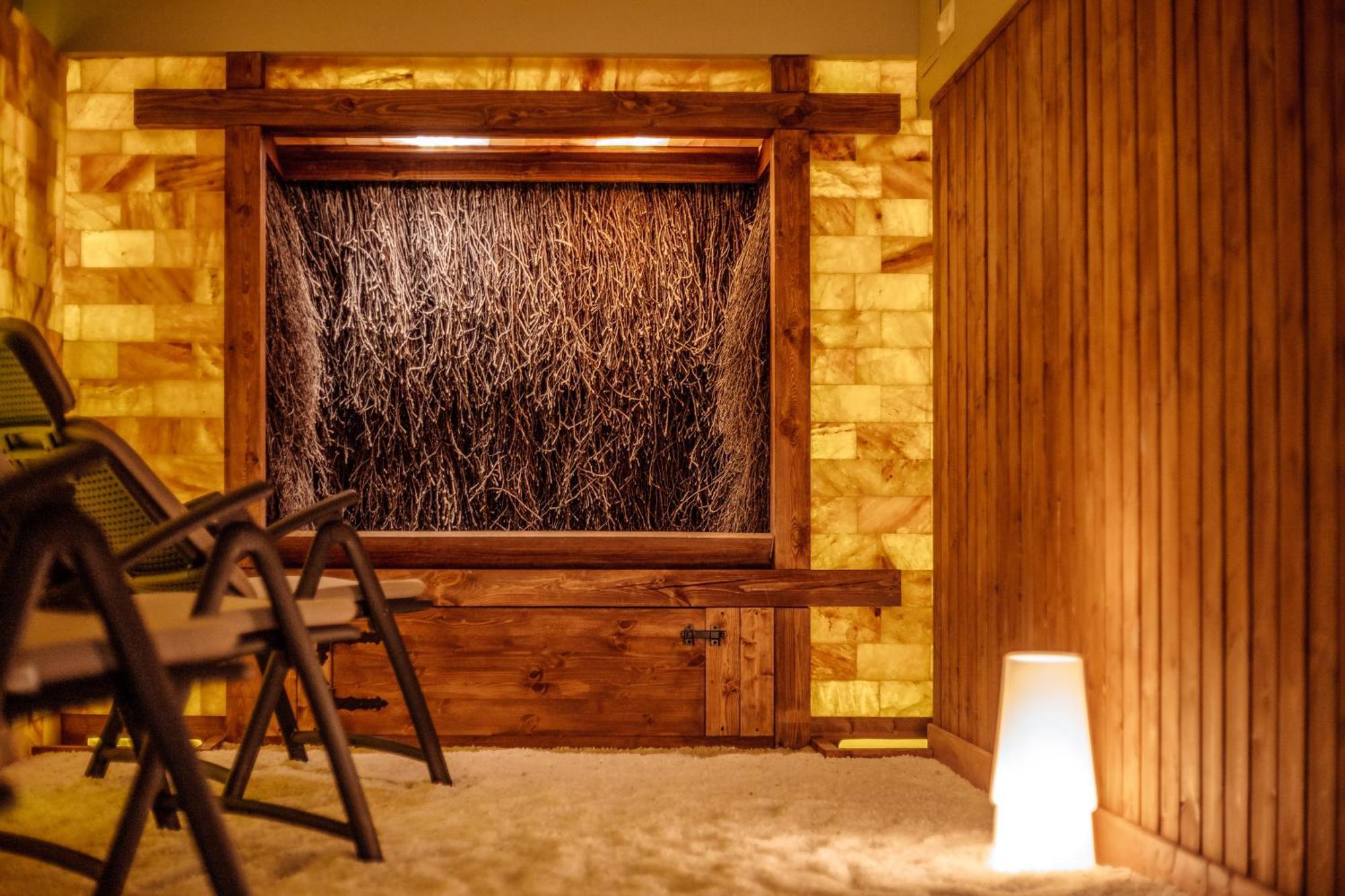 Forest Family Resort - Domki Caloroczne Ustka Dış mekan fotoğraf